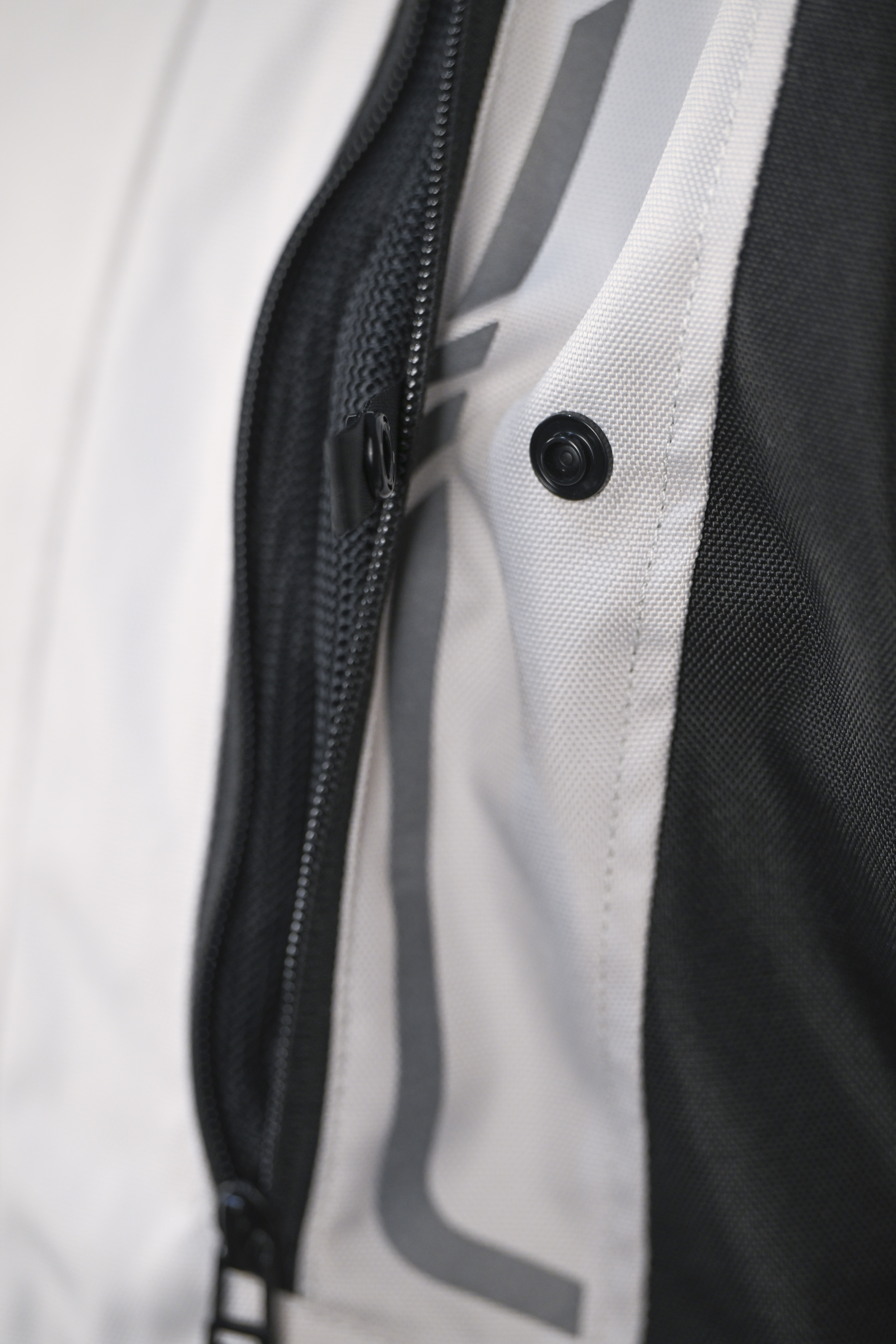 NARVIK ventilation zip DSC 9560